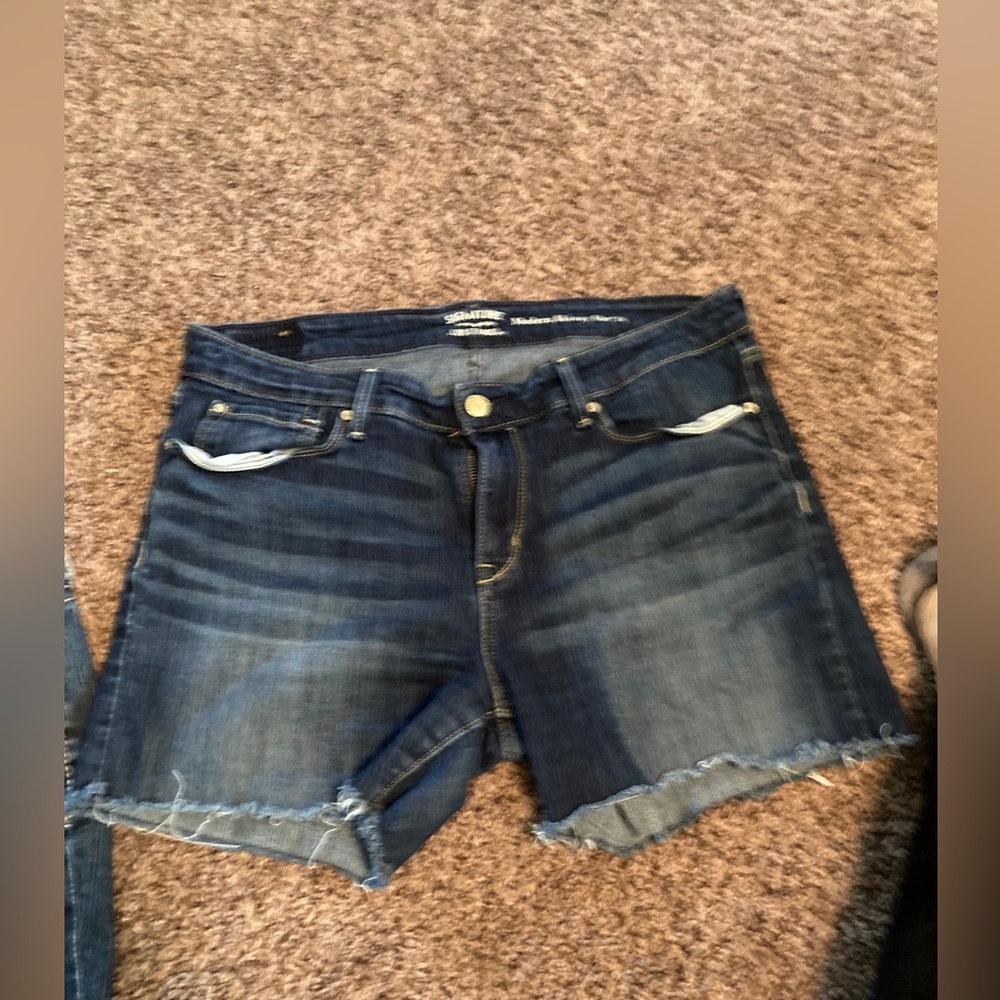 Levi’s denim shorts